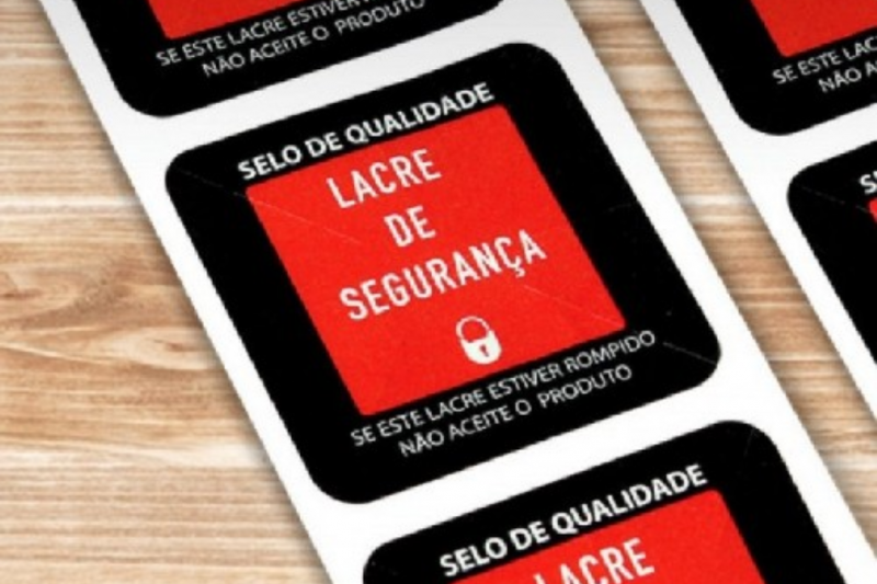 Etiqueta de segurança é essencial para proteger seu negócio e garantir a conformidade. Descubra como implementá-la corretamente.